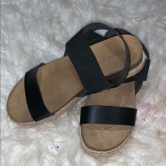 black pleather espadrille sandals - Picture 1 of 3